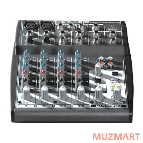 Behringer Xenyx 802 Микшерный пульт компактный