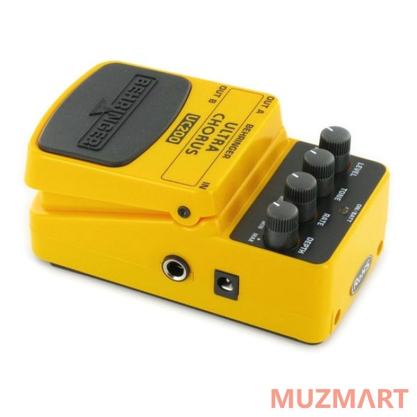 Behringer UC200 Педаль стерео хорус