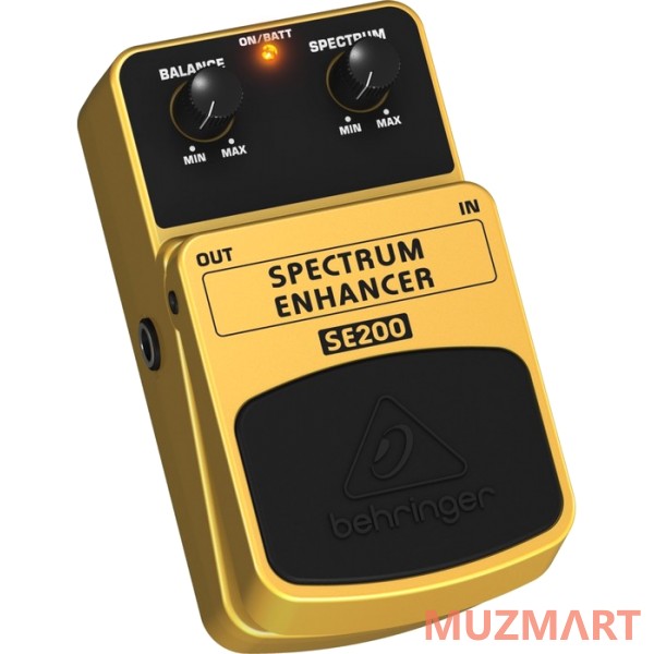 Behringer SE200 Spectrum Enhancer Педаль энхансер